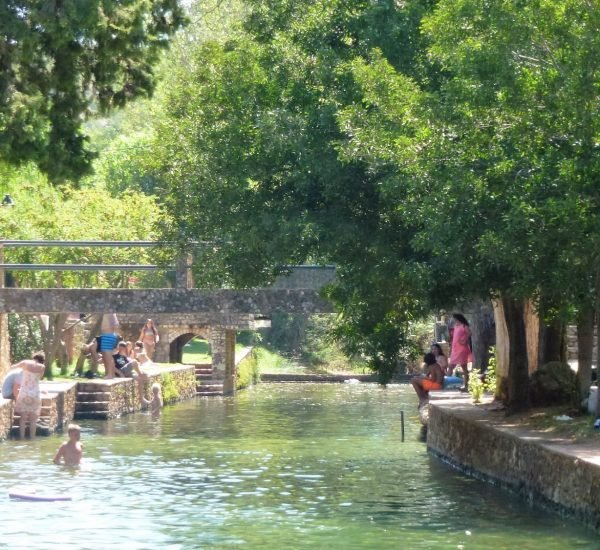 Fonte Grande, Alte