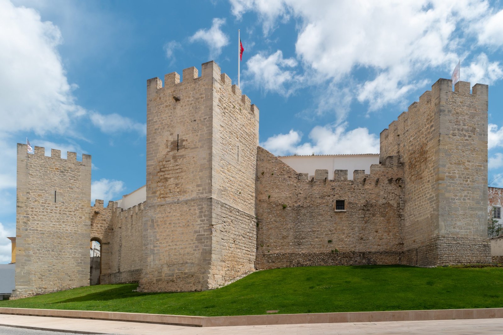 LOULÉ
