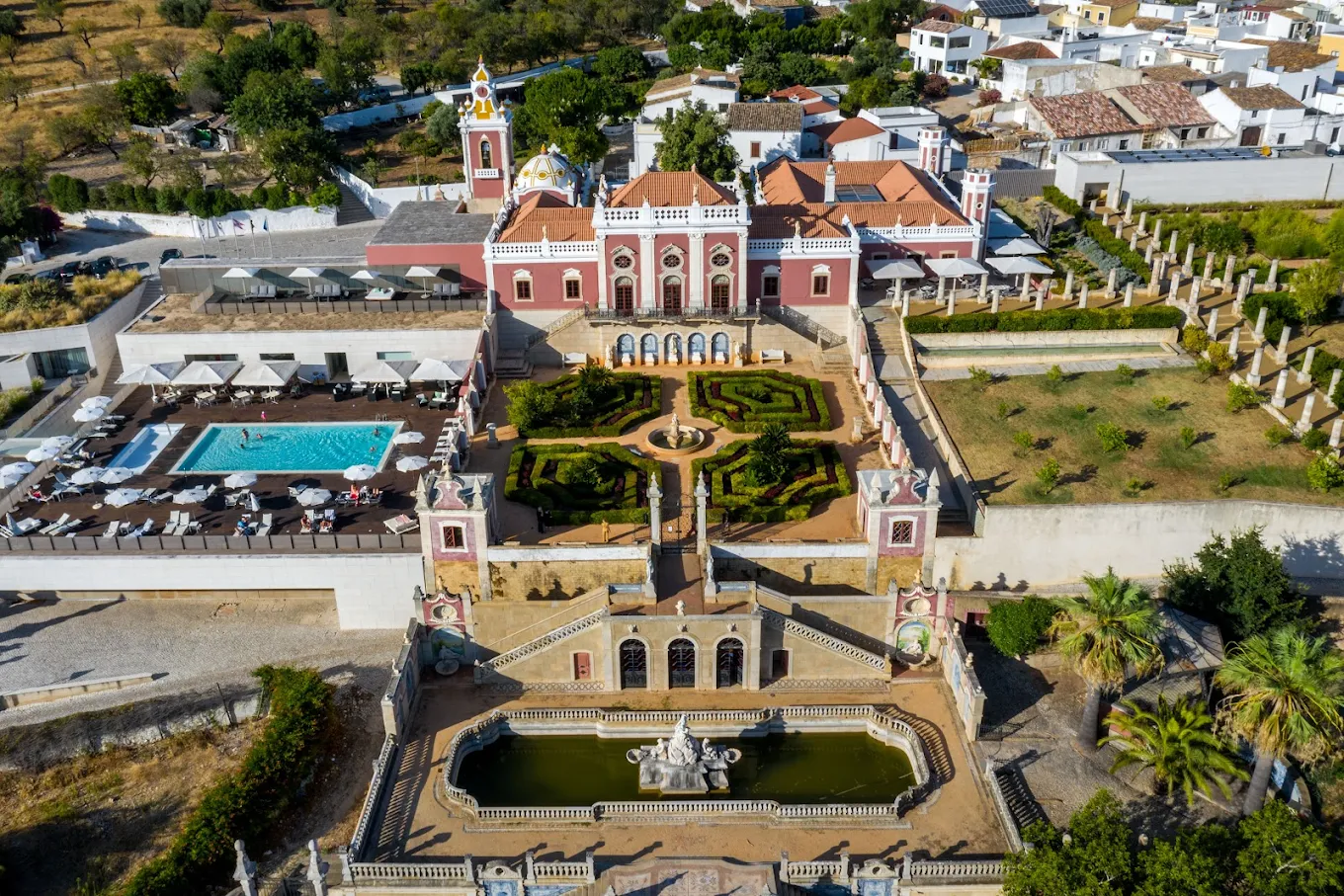 Estoi Palace